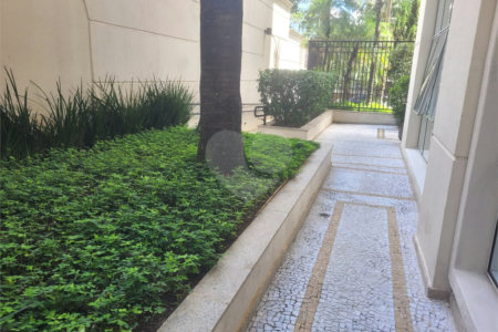 Apartamento à venda com 3 quartos, sendo 2 suítes, em Vila Uberabinha, São Paulo, SP
