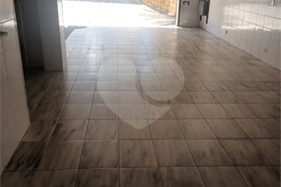 Sobrado à venda com 4 quartos, sendo 1 suíte, em Tremembé, São Paulo, SP