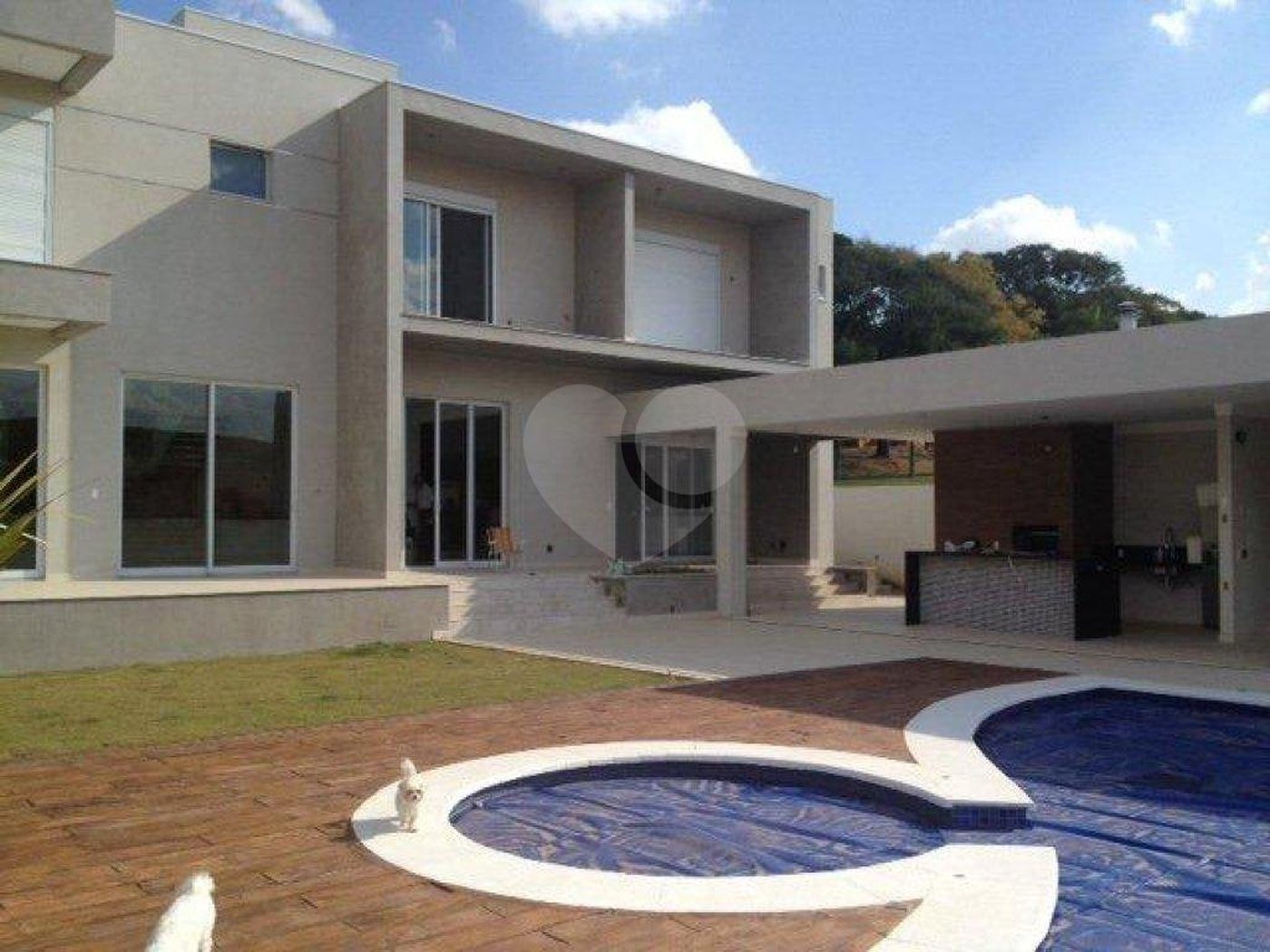 Sobrado à venda com 4 suítes em Posse Nova, Itupeva, SP