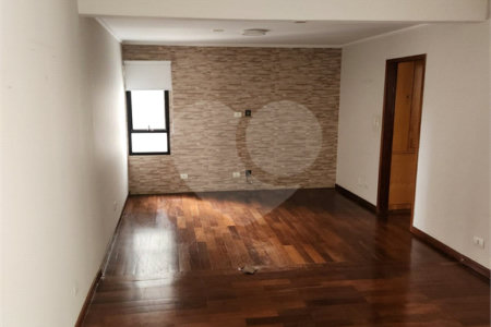 Apartamento à venda com 3 quartos, sendo 1 suíte, em Chácara Inglesa, São Paulo, SP