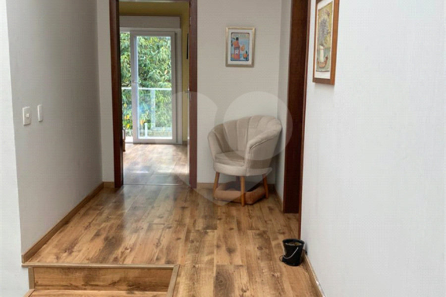 Casa à venda com 4 suítes no condomínio Alpes da Cantareira, Mairiporã - SP