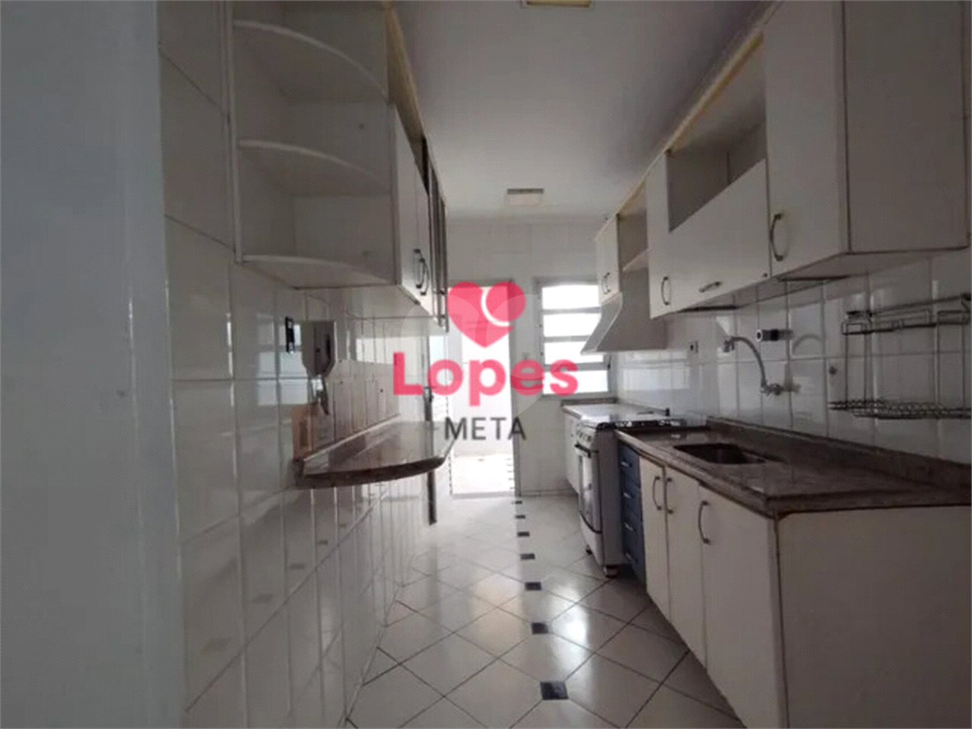 Apartamento à venda com 2 quartos, sendo 1 suíte,  em Jardim Santa Clara, Taubaté, SP