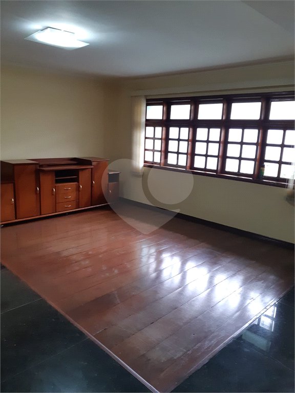 Sobrado à venda com 3 quartos, sendo 1 suíte, em Vila Tibagi, Guarulhos, SP