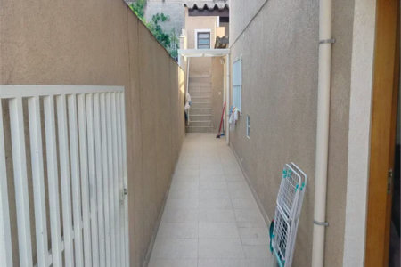 Sobrado à venda com 2 quartos em Jardim Santa Rosa, Taboão da Serra, SP