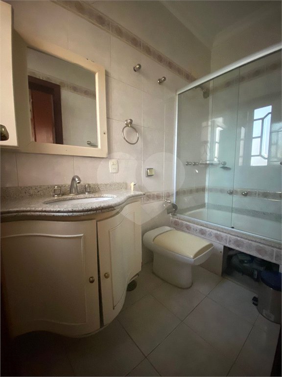 Casa à venda com 3 quartos, sendo 4 suítes,  no condomínio Estância Marambaia, Vinhedo - SP