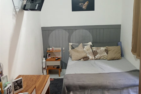 Casa à venda com 2 quartos, sendo 1 suíte,  em Jardim Cambuci, Mogi das Cruzes, SP