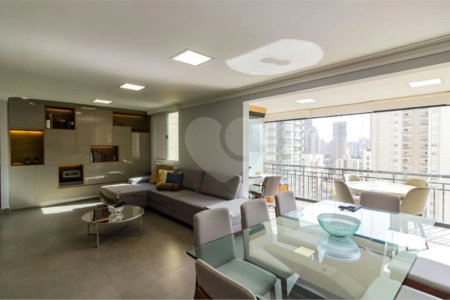 Apartamento à venda com 3 quartos, sendo 2 suítes, em Brooklin Paulista, São Paulo, SP