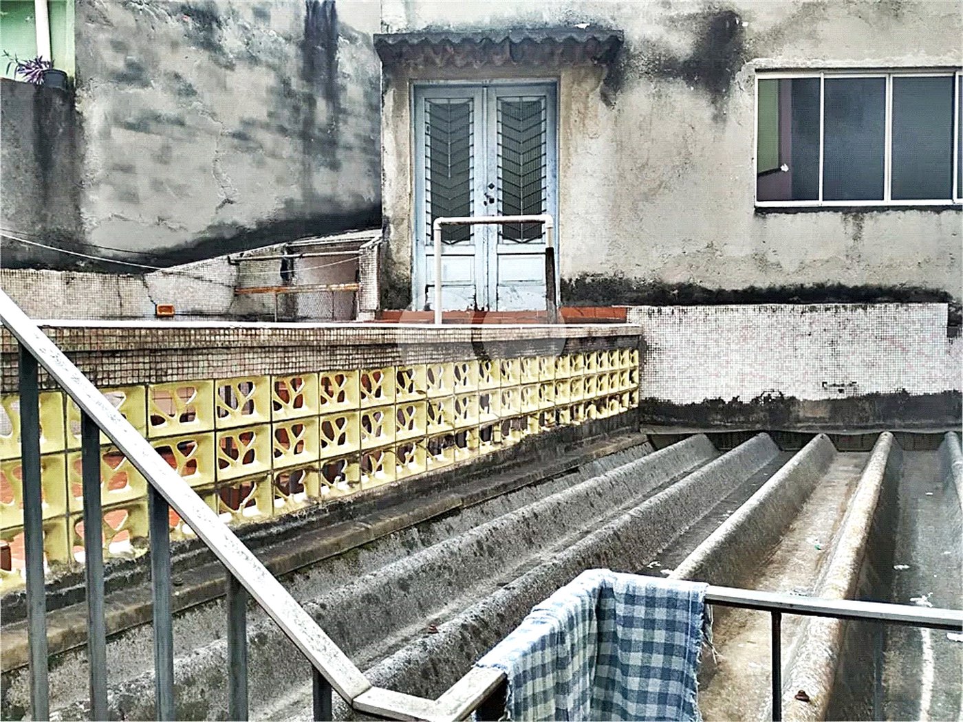 Casa à venda com 4 quartos, sendo 3 suítes, em Santana, São Paulo, SP