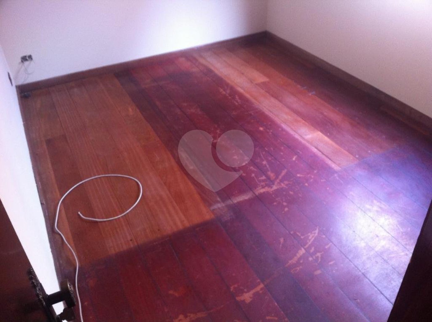 Sobrado à venda com 3 quartos, sendo 1 suíte, em Chora Menino, São Paulo, SP