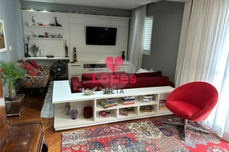 Apartamento à venda com 3 quartos, sendo 2 suítes, em Parque Residencial Aquarius, São José dos Campos, SP