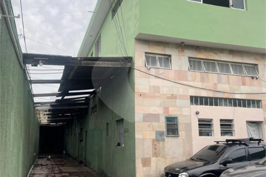 Casa à venda com 18 quartos em Parque Edu Chaves, São Paulo, SP