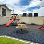 Casa à venda com 3 quartos, sendo 1 suíte, no condomínio Residencial Jardins, São Bernardo do Campo - SP