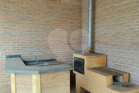 Excelente sobrado para venda no residencial Parati