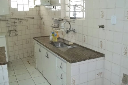 Sobrado à venda com 3 quartos, sendo 1 suíte, em Alto da Lapa, São Paulo, SP