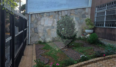 Sobrado à venda com 4 quartos, sendo 1 suíte,  em Vila Graciosa, São Paulo, SP