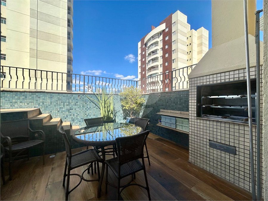 Apartamento à venda com 3 suítes em Tatuapé, São Paulo, SP