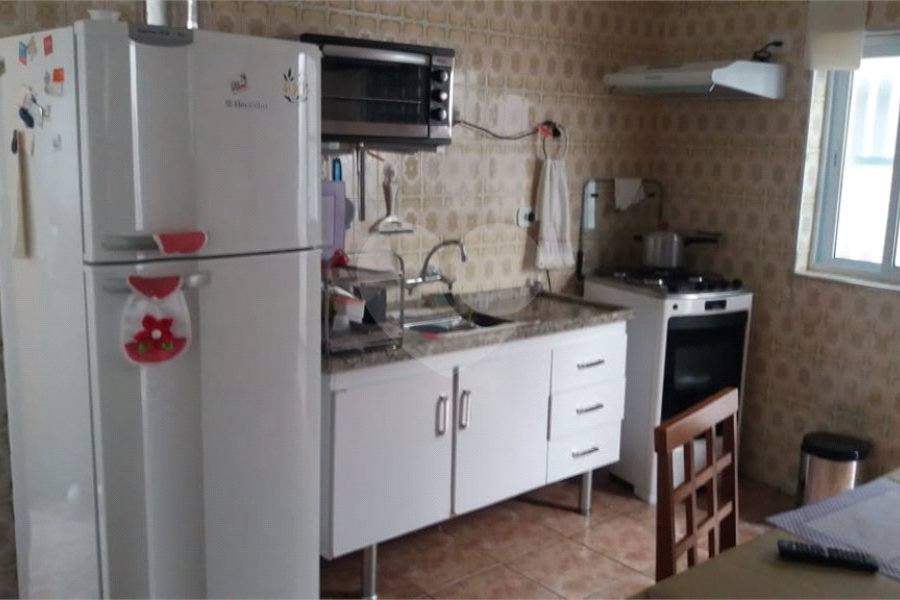 Sobrado à venda com 4 quartos em Jardim Guairaca, São Paulo, SP