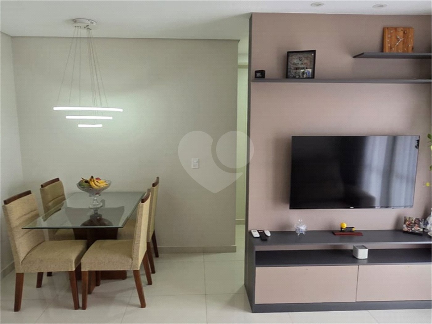 Apartamento à venda com 2 quartos, sendo 1 suíte, em Aparecidinha, Sorocaba, SP