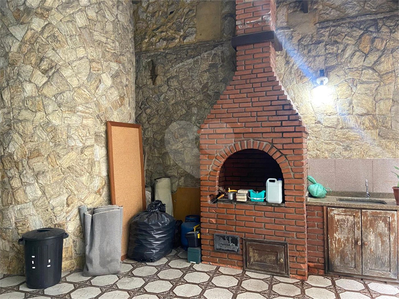 Casa à venda com 3 quartos, sendo 2 suítes, em Vila Carrão, São Paulo, SP