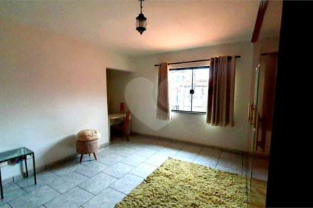 Casa à venda com 4 quartos, sendo 1 suíte,  em Jardim Bonsucesso, Sorocaba, SP