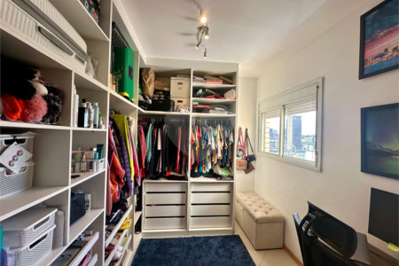 Apartamento à venda com 3 quartos, sendo 1 suíte,  em Baeta Neves, São Bernardo do Campo, SP