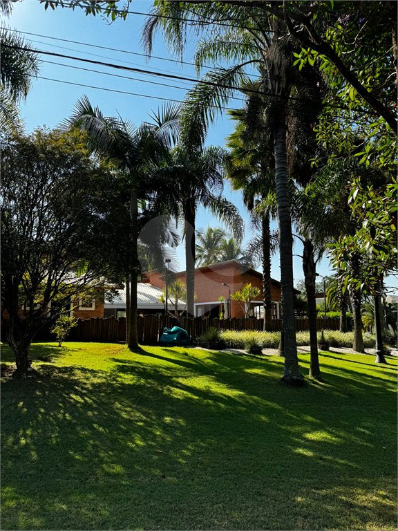 Casa à venda ou para alugar com 4 suítes no condomínio Lago Azul Residencial e Golfe, Araçoiaba da Serra - SP
