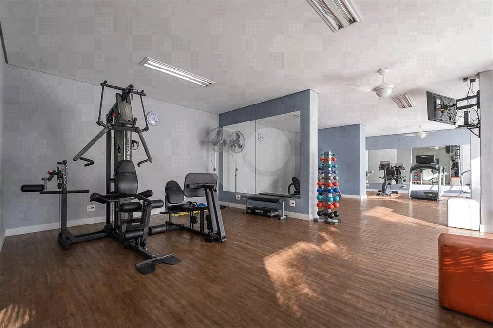 Apartamento à venda com 3 quartos, sendo 1 suíte, em Jardim das Bandeiras, São Paulo, SP