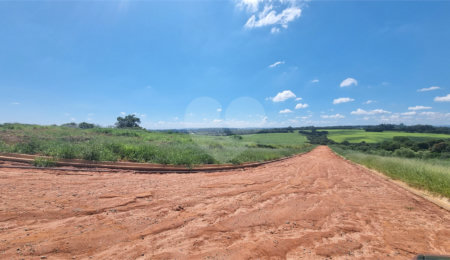 Terreno à venda no condomínio Vale do Sol, Araçoiaba da Serra - SP
