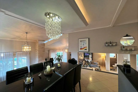 Casa à venda com 4 suítes em Vila Santo Antônio, Cotia, SP