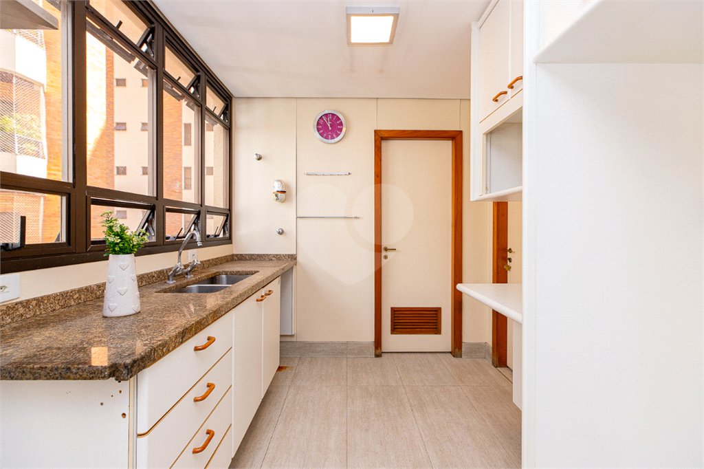 Apartamento à venda com 4 quartos, sendo 2 suítes, em Brooklin, São Paulo, SP