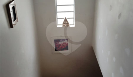 Sobrado à venda com 3 quartos, sendo 1 suíte, em Parque Fongaro, São Paulo, SP