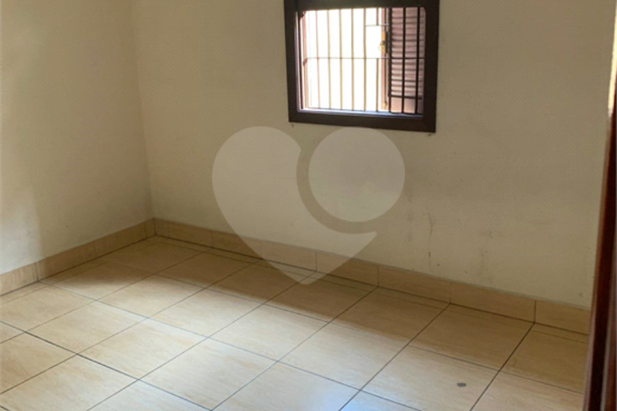 Sobrado à venda com 3 quartos no Brasilândia, São Paulo, SP