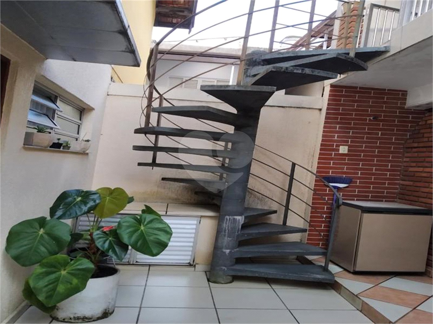 Sobrado à venda com 3 quartos, sendo 2 suítes, em Jardim Santa Emília, São Paulo, SP