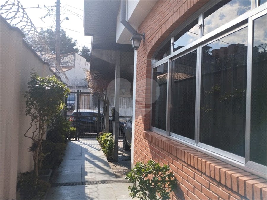 Sobrado à venda com 4 quartos, sendo 1 suíte, em Tremembé, São Paulo, SP