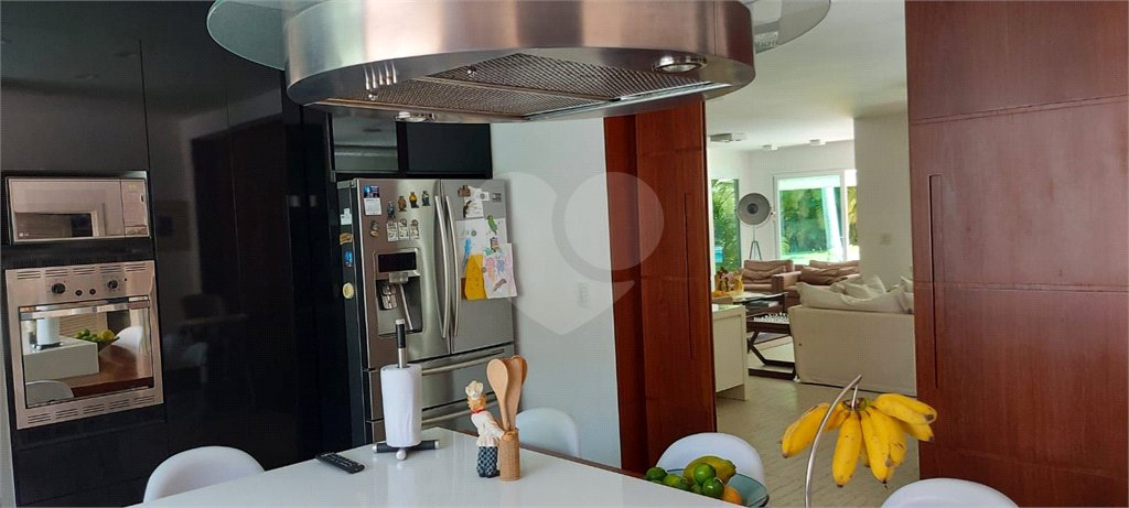 Casa à venda com 4 suítes em Alphaville, Santana de Parnaíba, SP