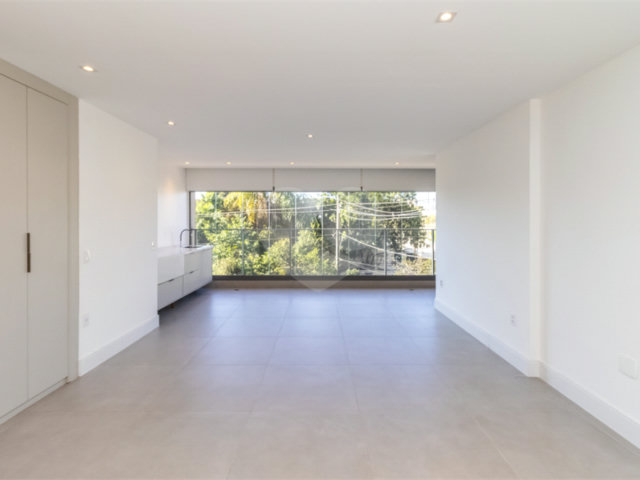 Apartamento à venda com 3 suítes em Campo Belo, São Paulo, SP