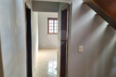 Sobrado para alugar com 4 quartos, sendo 3 suítes, em Vila Nivi, São Paulo, SP