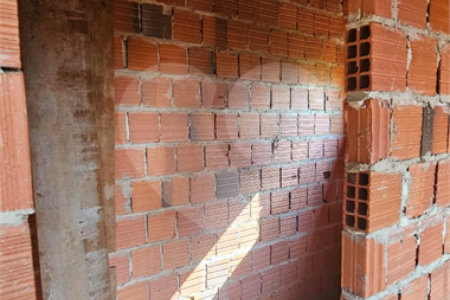 Casa à venda com 3 quartos, sendo 1 suíte, em Vila Áurea, Ponta Porã, MS