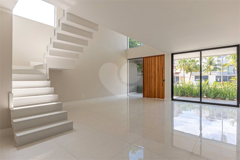 Casa à venda com 4 suítes no condomínio Riomar X, Rio de Janeiro - RJ