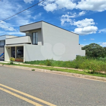 Terreno à venda com 1 suíte em Pinheirinho, Vinhedo, SP
