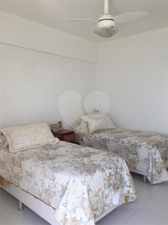 Apartamento à venda com 3 quartos em Pitangueiras, Guarujá, SP