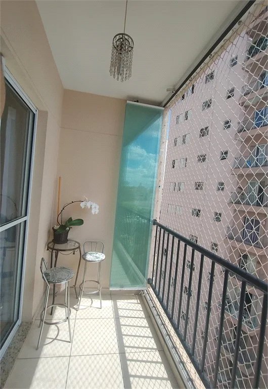 Apartamento à venda com 3 quartos, sendo 1 suíte,  em Umuarama, Osasco, SP