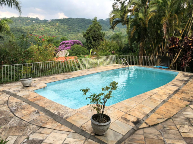 Casa à venda com 3 quartos, sendo 1 suíte,  em Serra da Cantareira, Mairiporã, SP