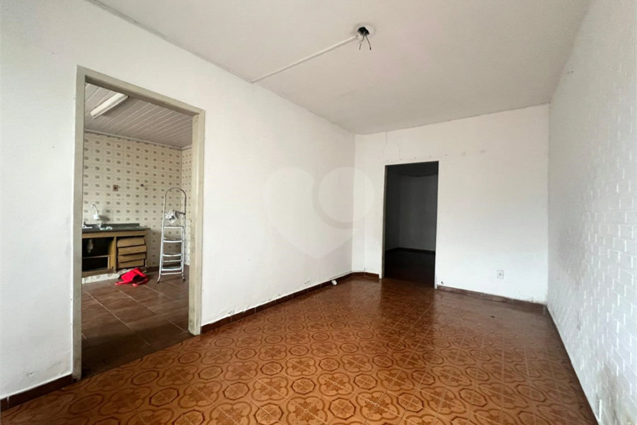 Casa à venda com 2 quartos em Vila Guarani, São Paulo, SP