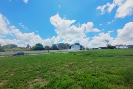 Oportunidade no Condomínio Villa Sapezal com ótima topografia - 360m² – Indaiatuba/SP
