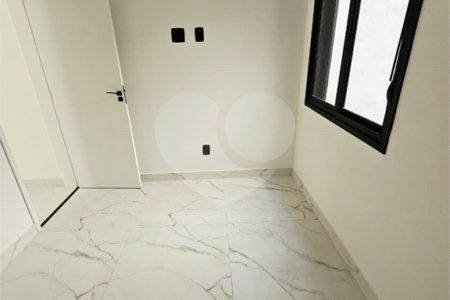 Sobrado à venda com 3 quartos, sendo 2 suítes,  em Vila Dom Pedro II, São Paulo, SP
