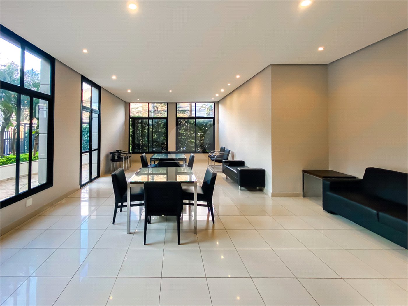 Apartamento à venda com 2 suítes em Campo Belo, São Paulo, SP