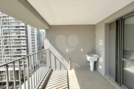 Apartamento à venda com 2 suítes em Brooklin, São Paulo, SP