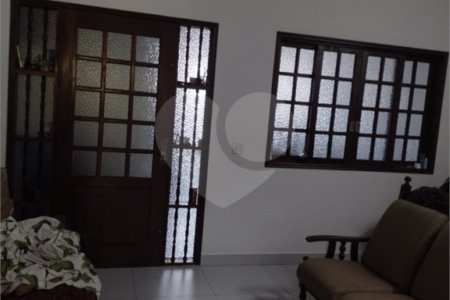 Casa à venda com 4 quartos, sendo 1 suíte,  em Jardim Cacique, Suzano, SP
