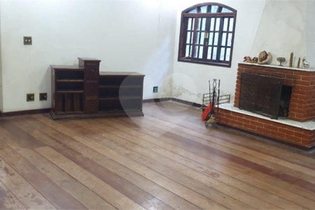 Chácara à venda com 3 quartos, sendo 1 suíte, em Chácaras Copaco, Arujá, SP